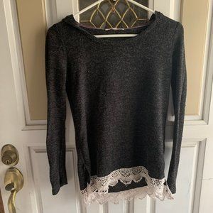 Rewind Light-weight Hooded Sweater